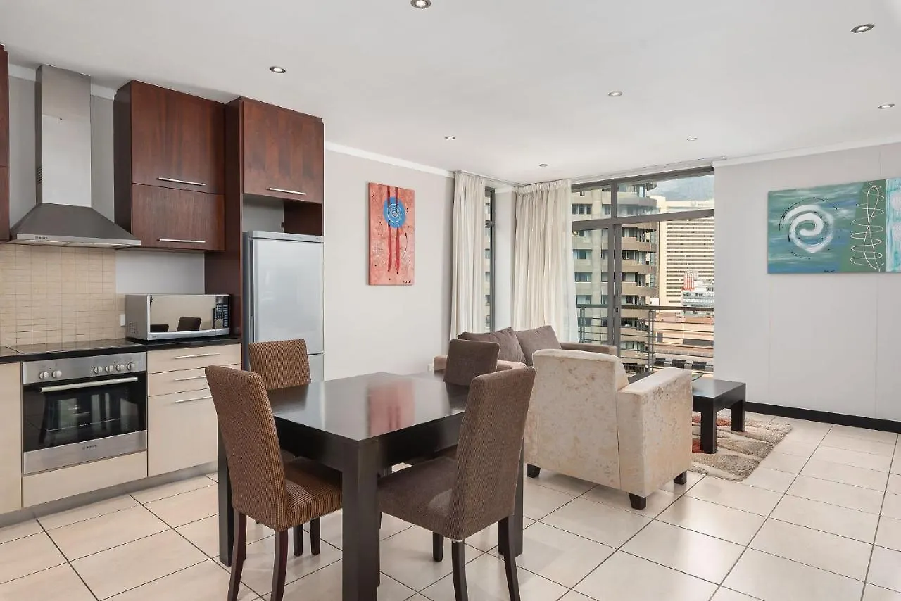 Icon Luxury Apartments Cape Town 4*,