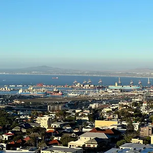 Breathtaking Views, Brand New Renovated Cape Town