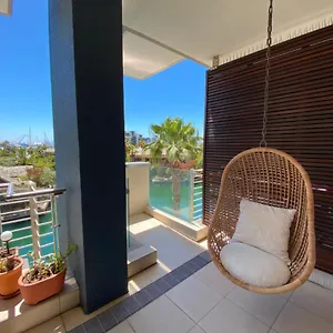 Mountain Marina Luxury Apartment